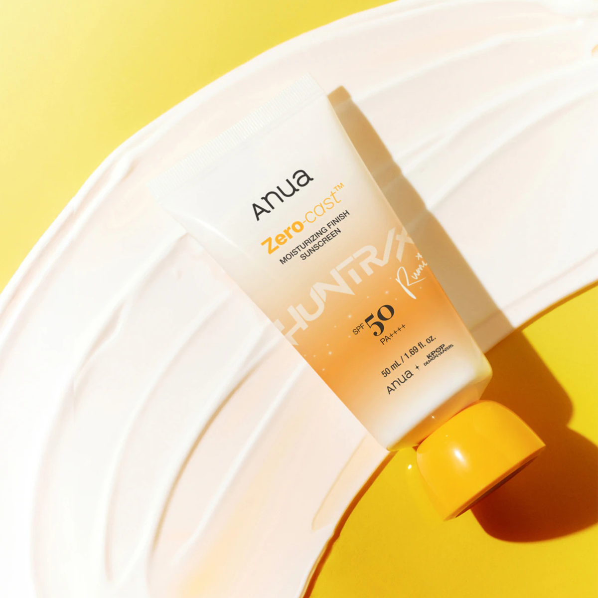 Drėkinantis apsauginis kremas nuo saulės "K-Pop Demon Hunters Zero-Cast Moisturizing Finish Sunscreen", 50 ml