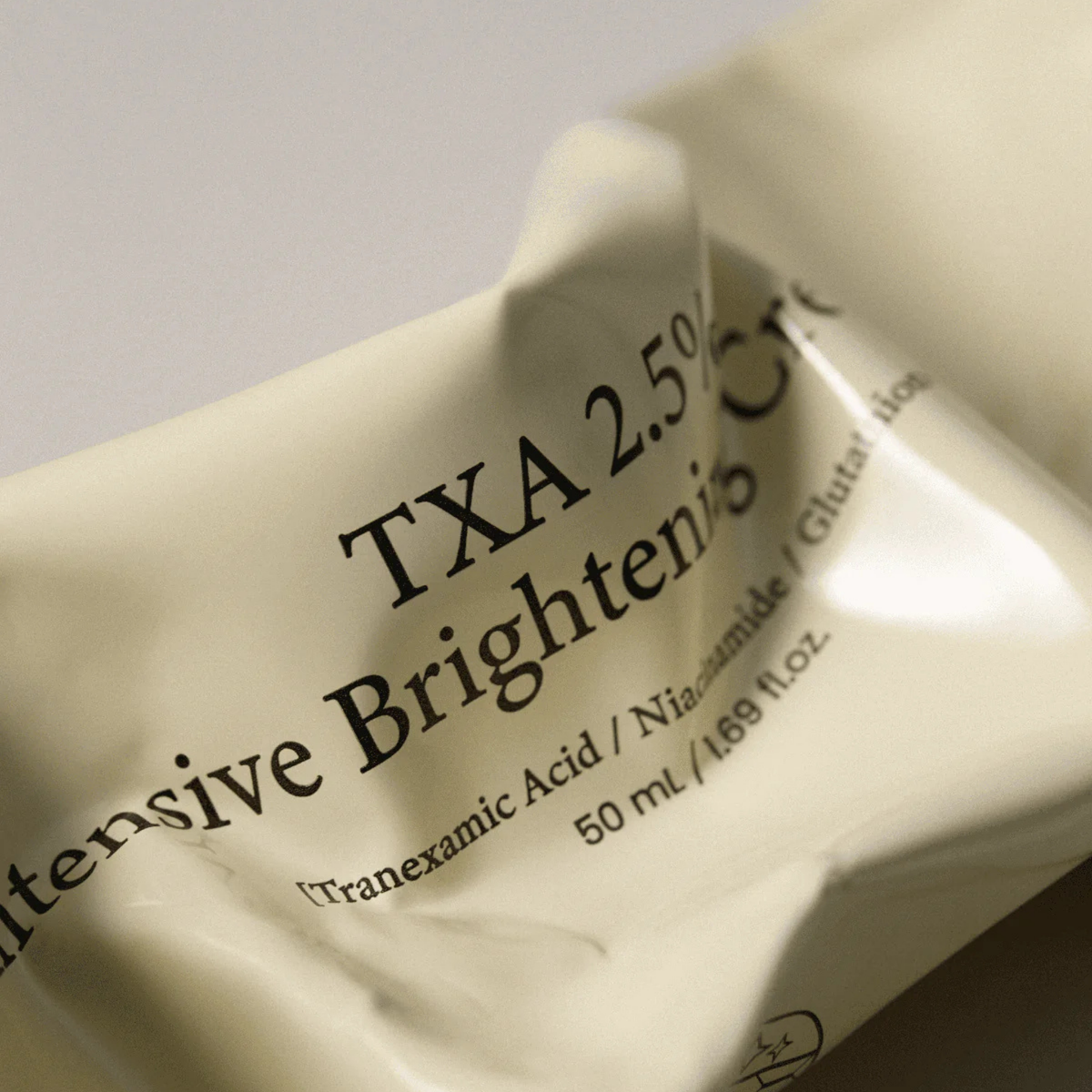 Skaistinamasis veido kremas "TXA 2.5% Intensive Brightening Cream", 50 ml